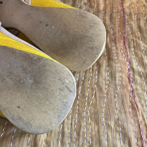 EUC Fuchsia Sunflower Flats - Picture 9 of 11